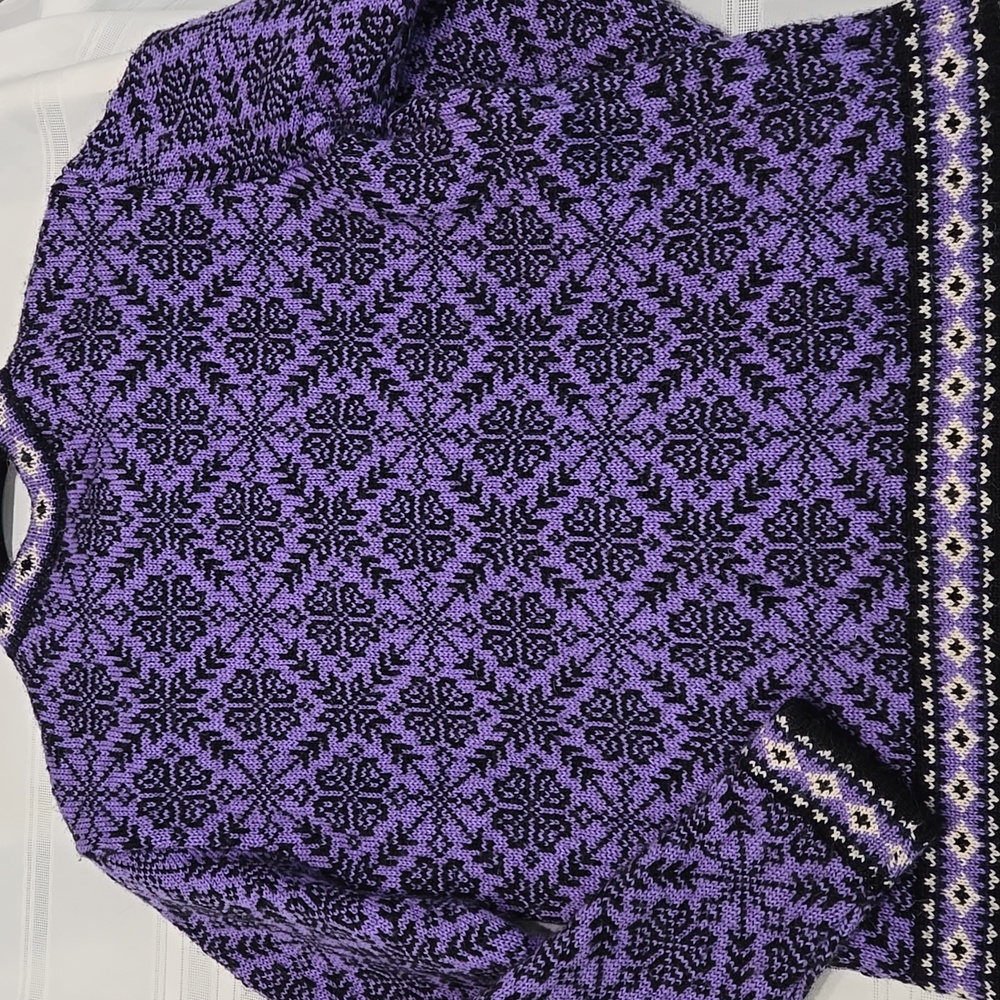 Vintage L.L. Bean Black and Purple Wool Cardigan - Picture 6 of 7